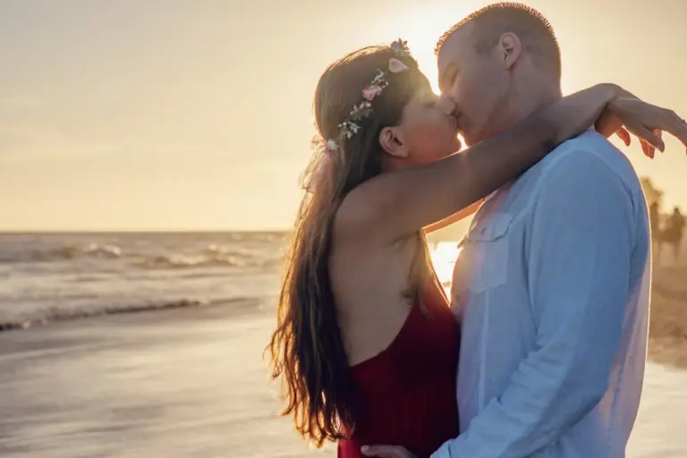 How to French kiss: 6 amazing tips